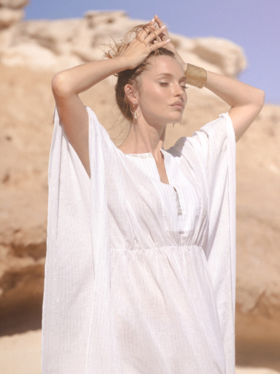Lightening dress