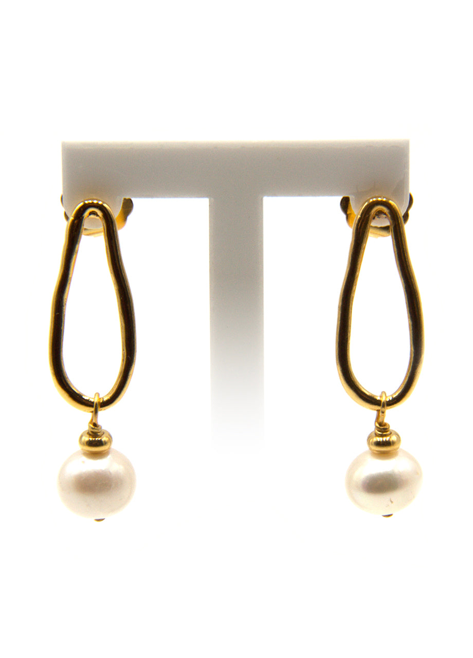 Gold plated open oval drop earring with freshwater pearl