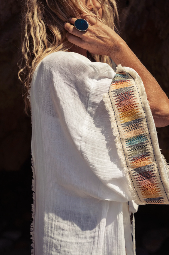 Rocking Gypsy - El Matador Maxi Kimono White