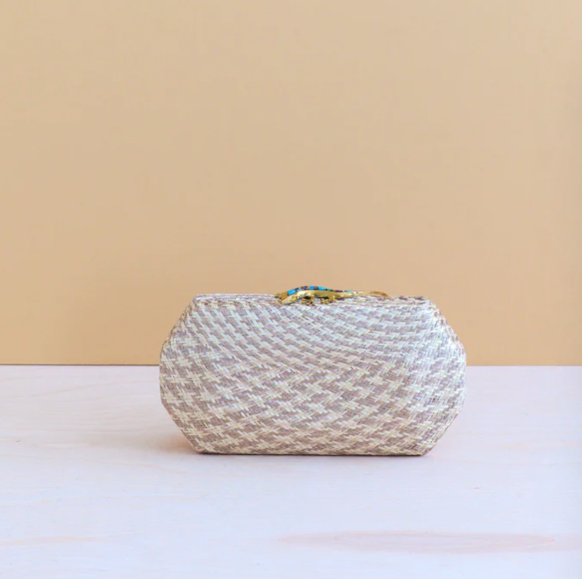 Likha - DUSTY ROSE HOUNDSTOOTH CLUTCH - STRAW CLUTCH