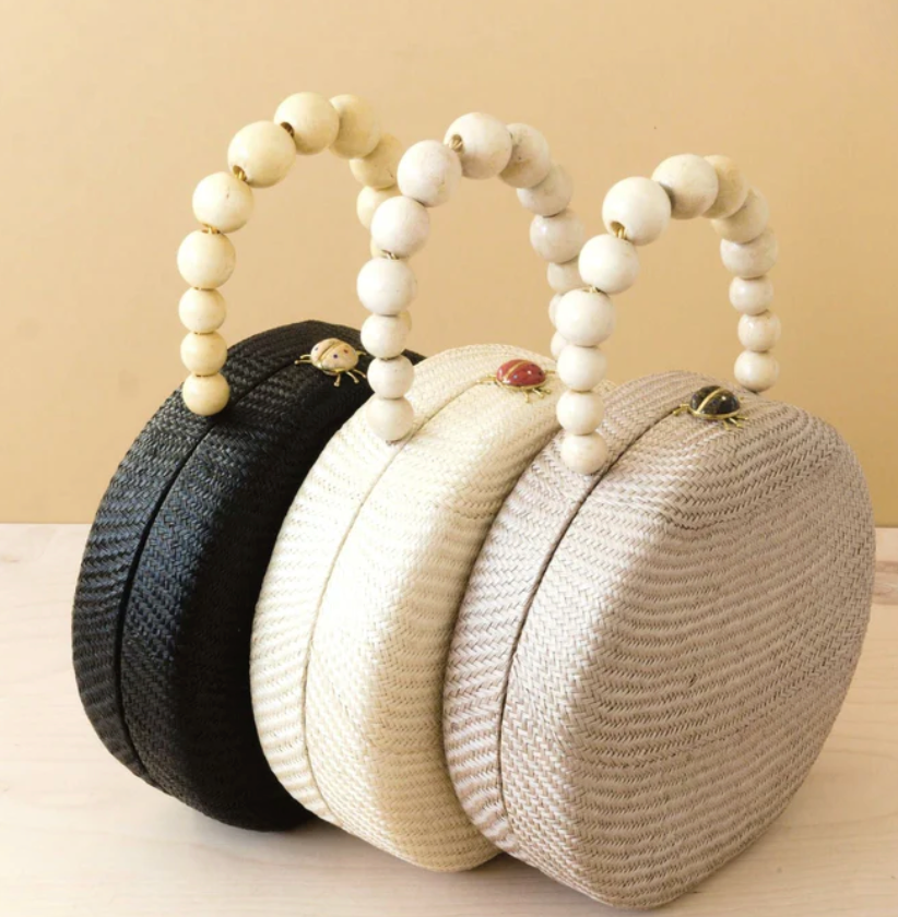 Likha - BLACK ROUND CLASSIC HANDBAG WITH WOOD HANDLE - STRAW BAG